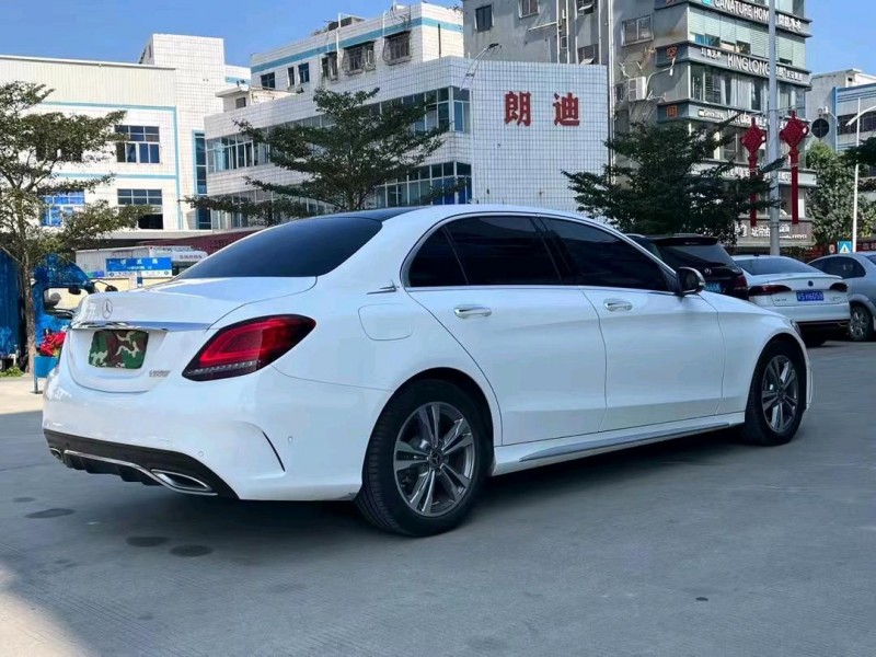 東莞21年奔馳C8