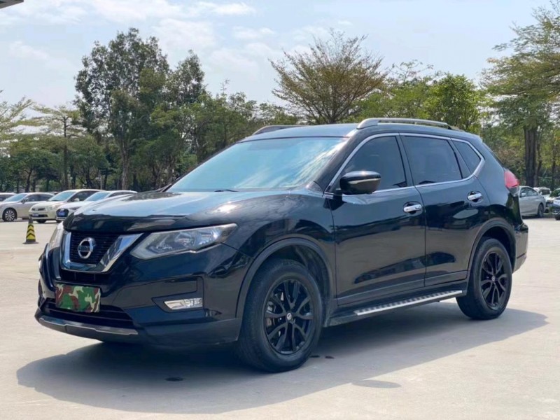 東莞18年日產奇駿3