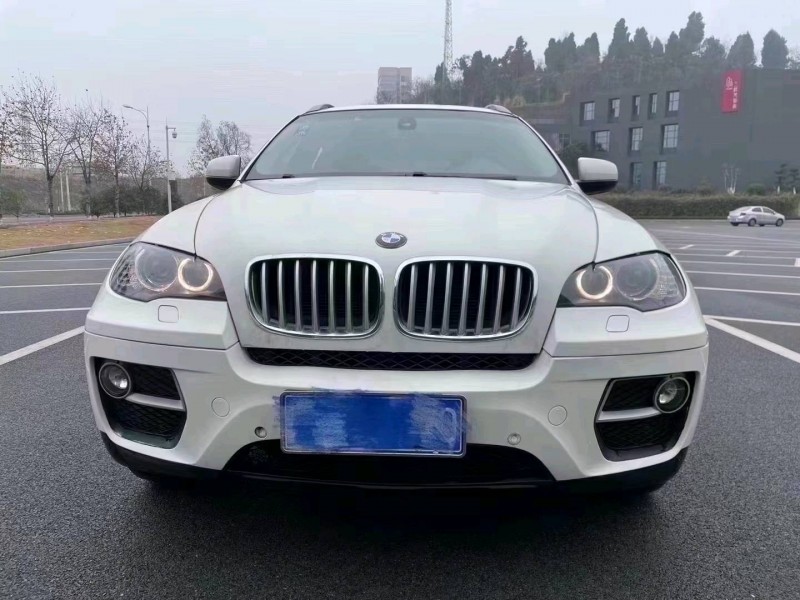 孝感12年寶馬X61