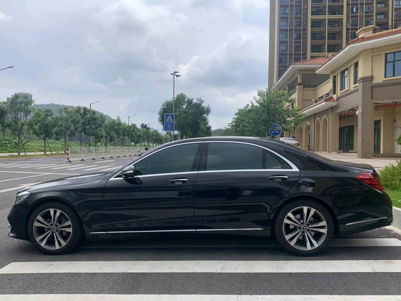 广州19年奔驰S4