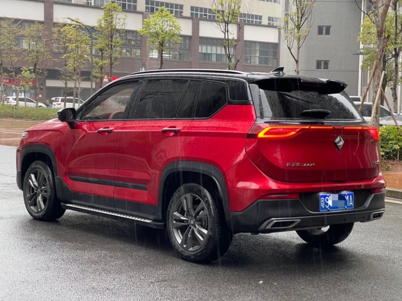東莞21年寶駿RS53