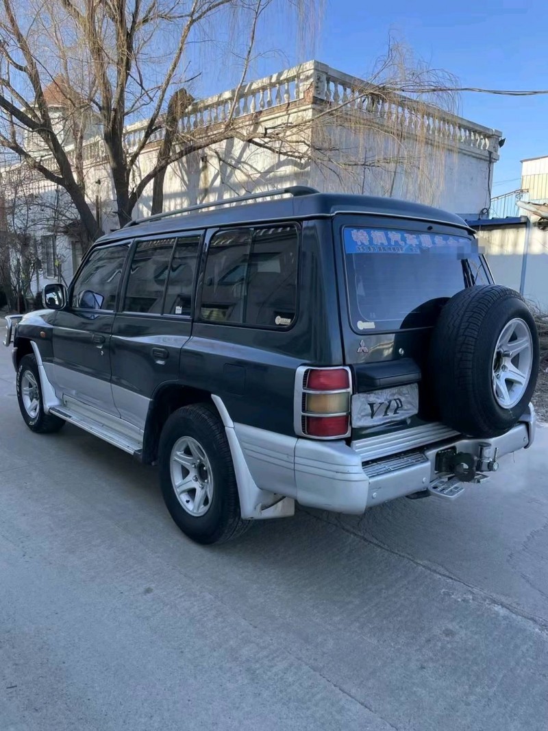沈陽16年獵豹汽車黑金剛6