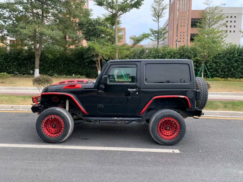 廣州11年Jeep牧馬人3