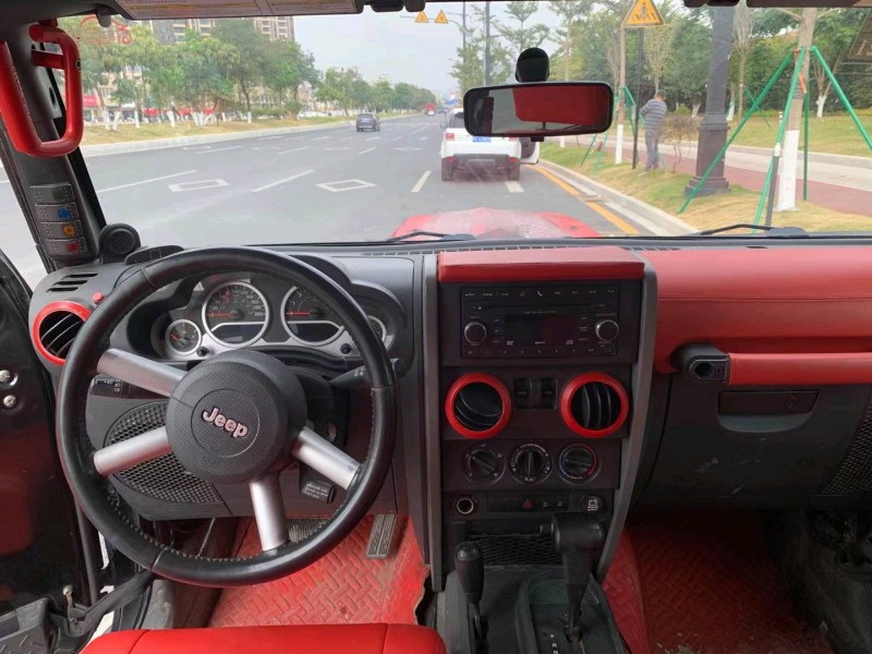 廣州11年Jeep牧馬人7