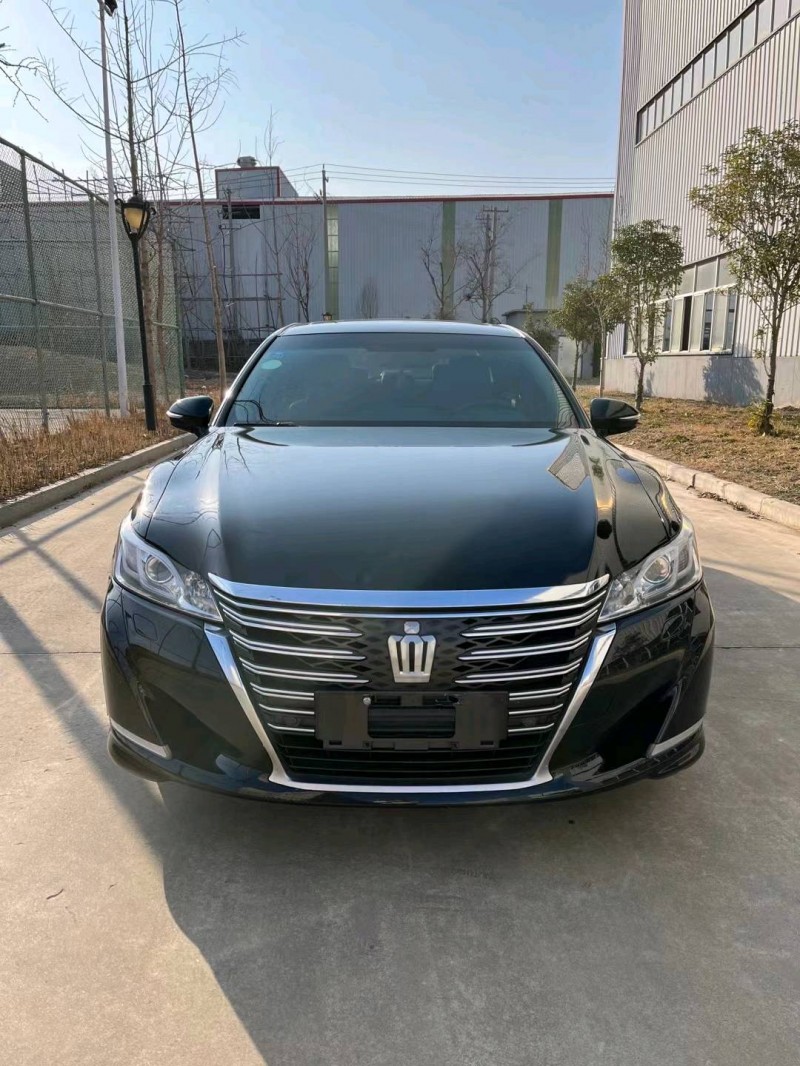 徐州16年丰田皇冠1