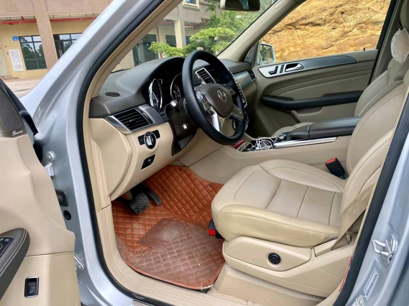 广州13年奔驰ML6