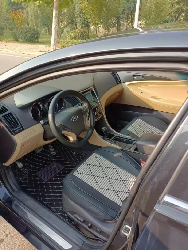 徐州13年现代索纳塔八4