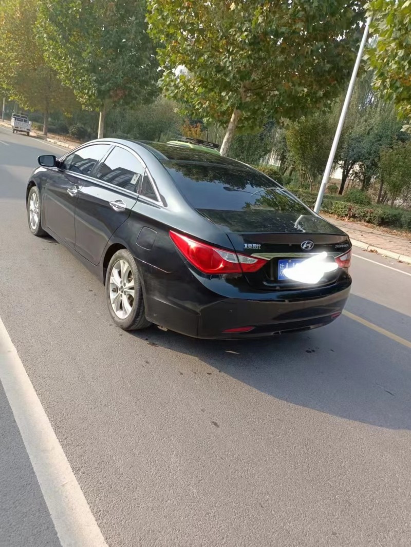 徐州13年现代索纳塔八7