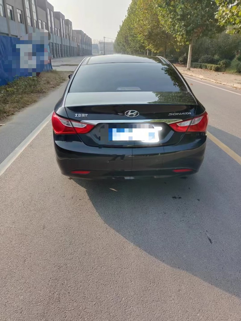 徐州13年现代索纳塔八9