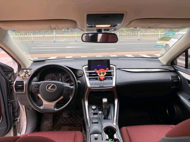 广州17年雷克萨斯NX5