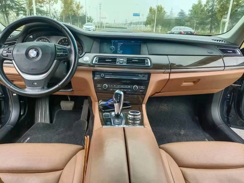 徐州11年宝马7系4