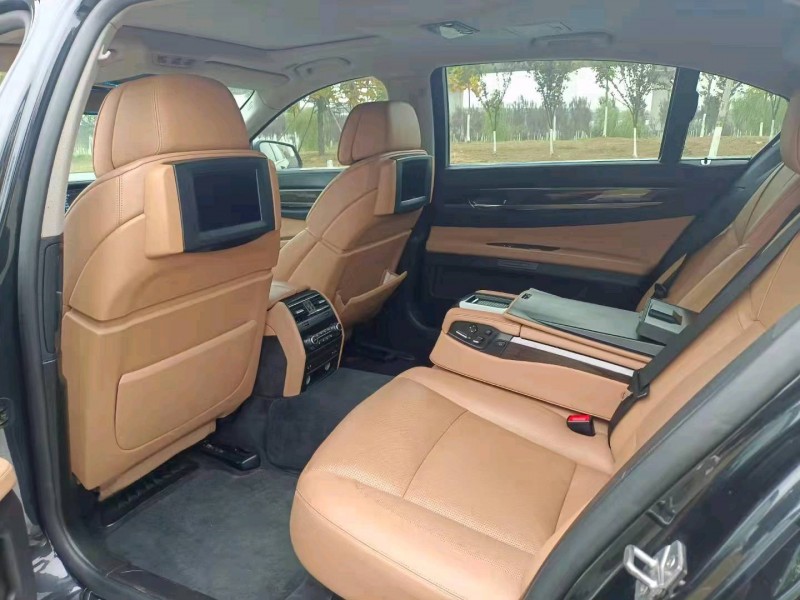 徐州11年宝马7系5