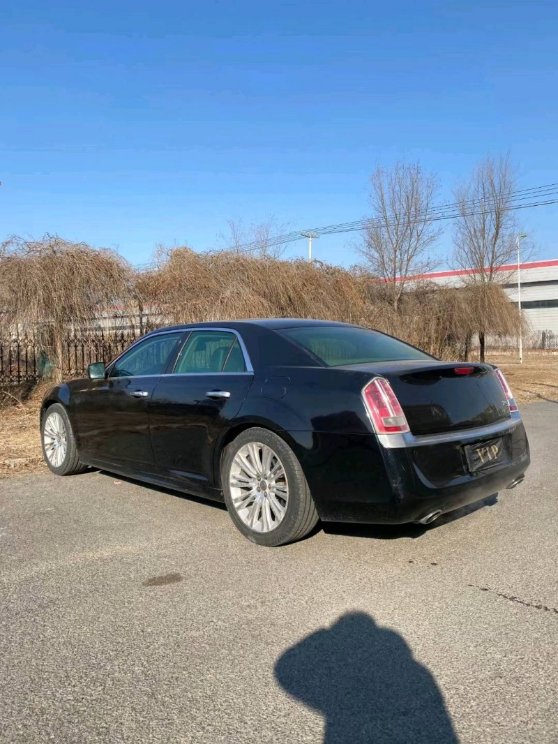 沈陽15年克萊斯勒300C4