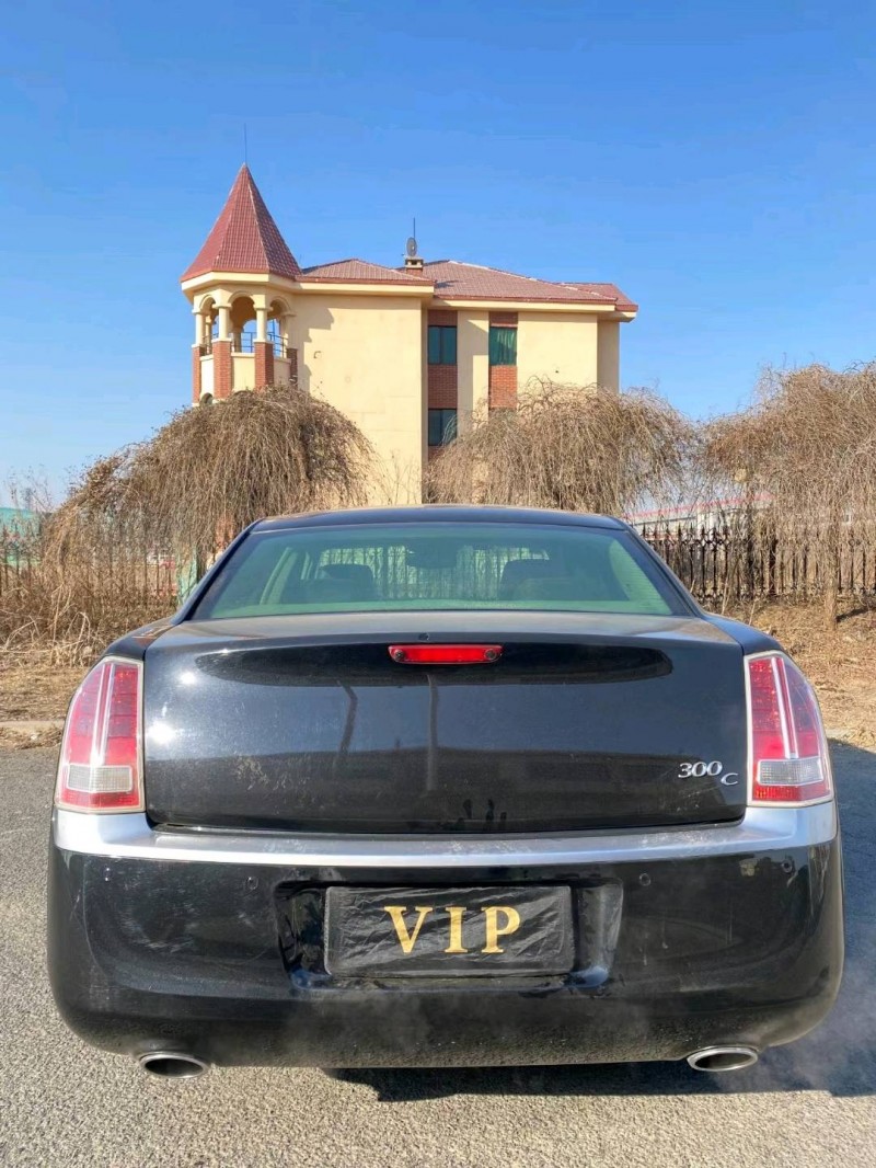 沈陽15年克萊斯勒300C6