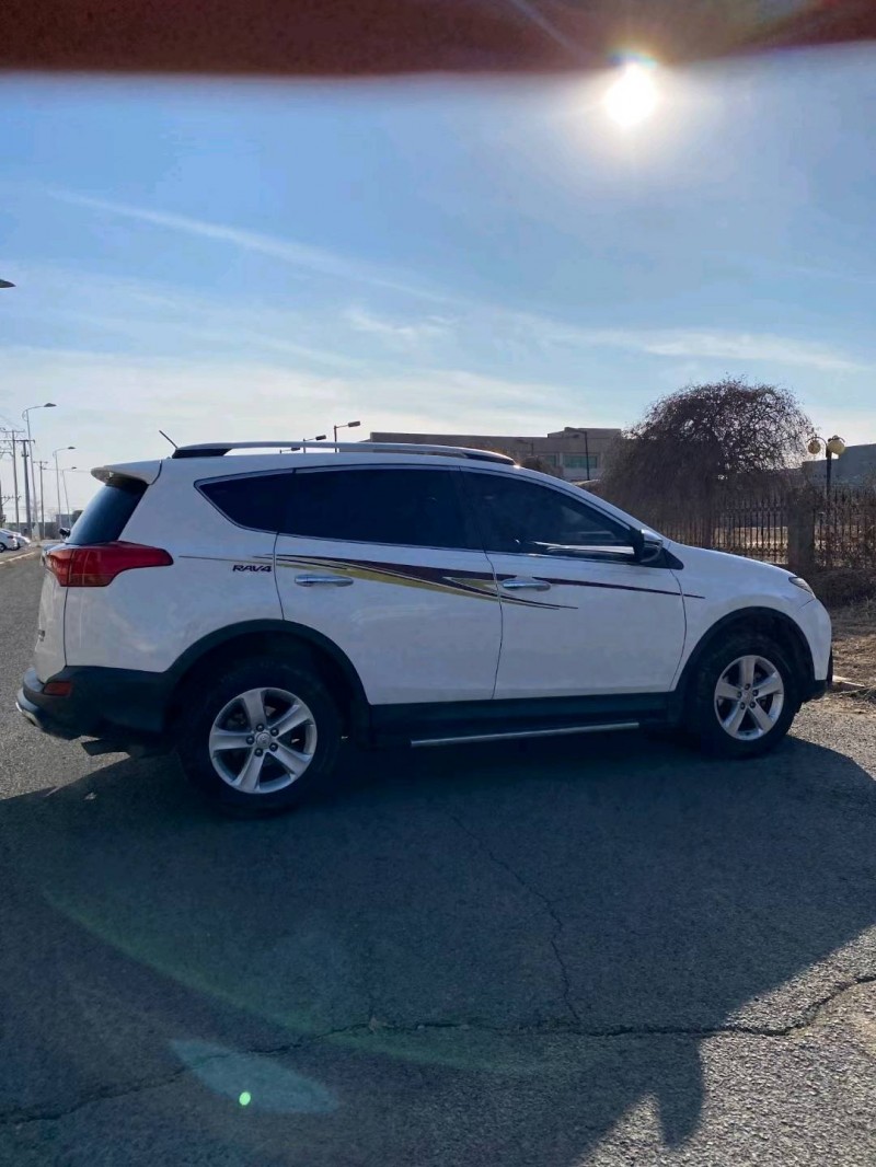 沈陽15年豐田RAV48