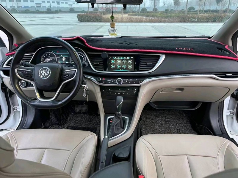 济宁19年别克英朗7