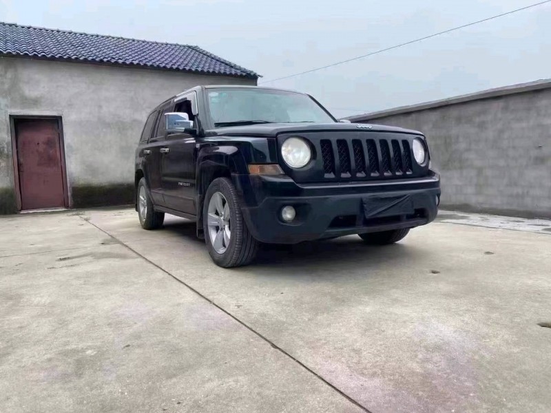 濟南13年Jeep自由客5
