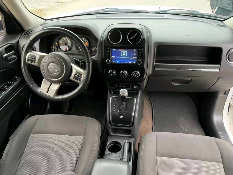 濟南13年Jeep自由客2