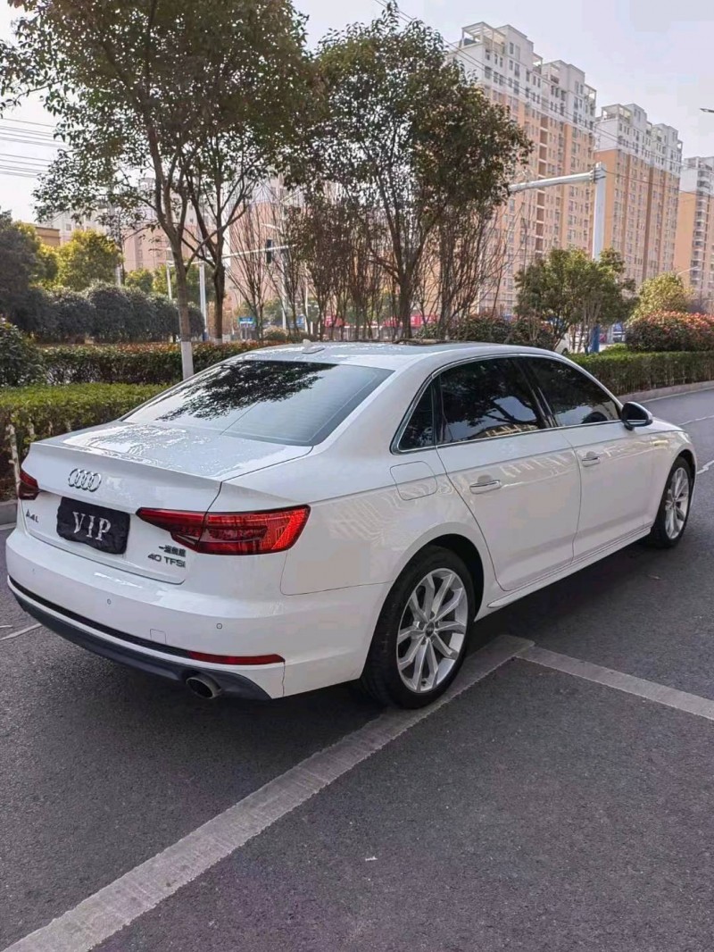 銅陵17年奧迪A4L9