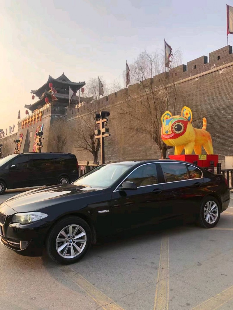 北京13年宝马5系3