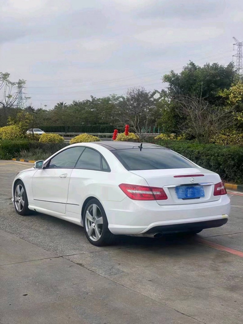 北京13年奔驰E9