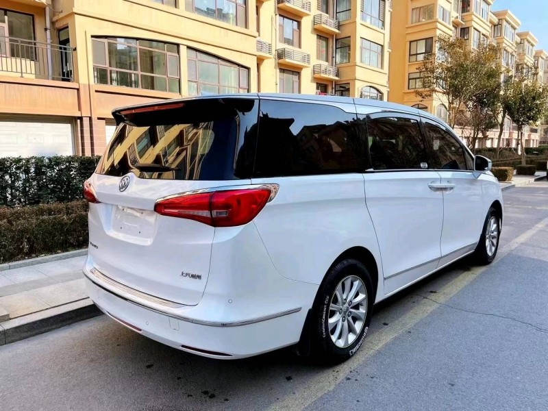 潍坊18年别克GL82