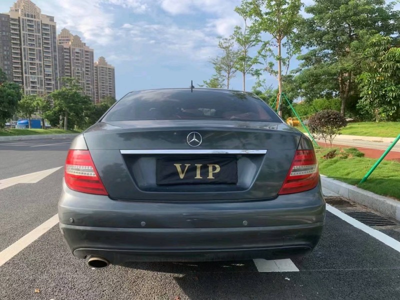 广州11年奔驰C3