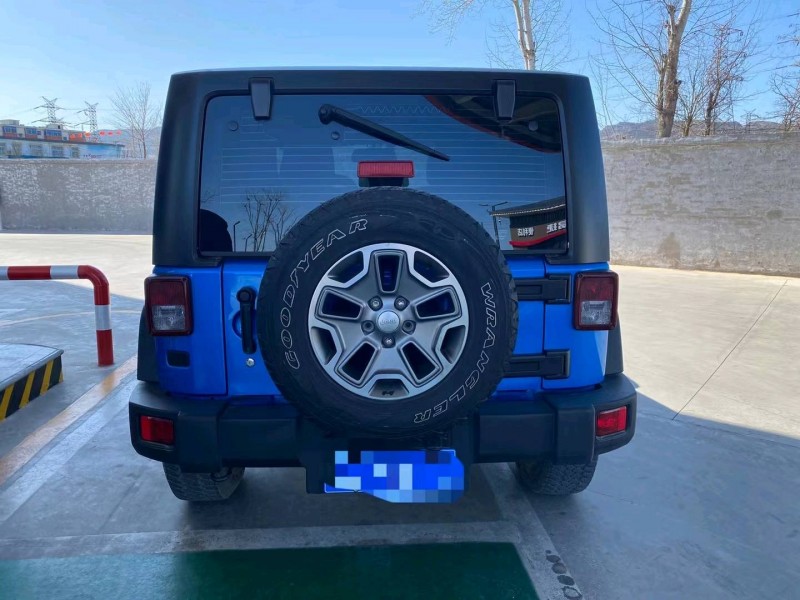 太原15年Jeep牧馬人9