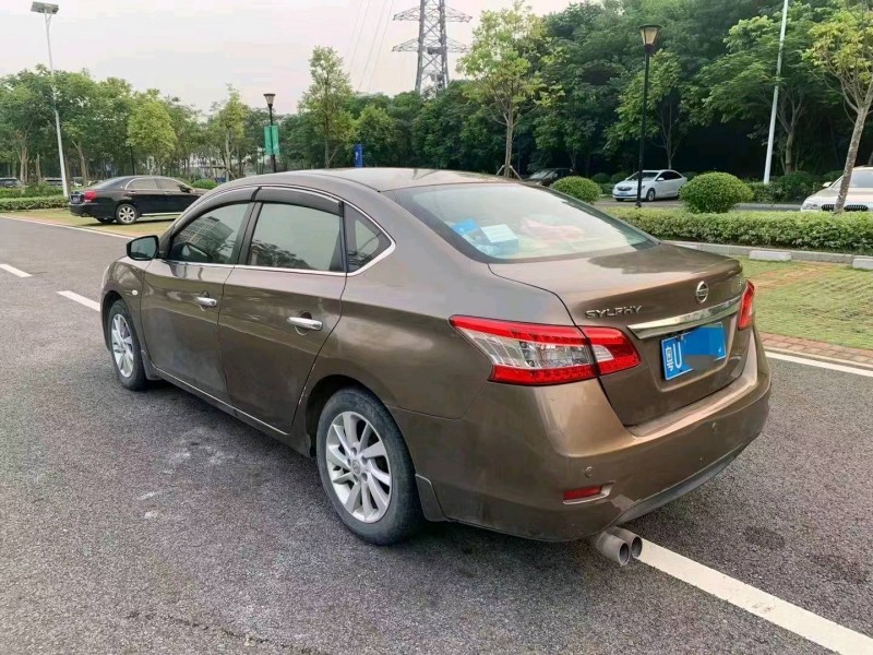 廣州13年日產軒逸7