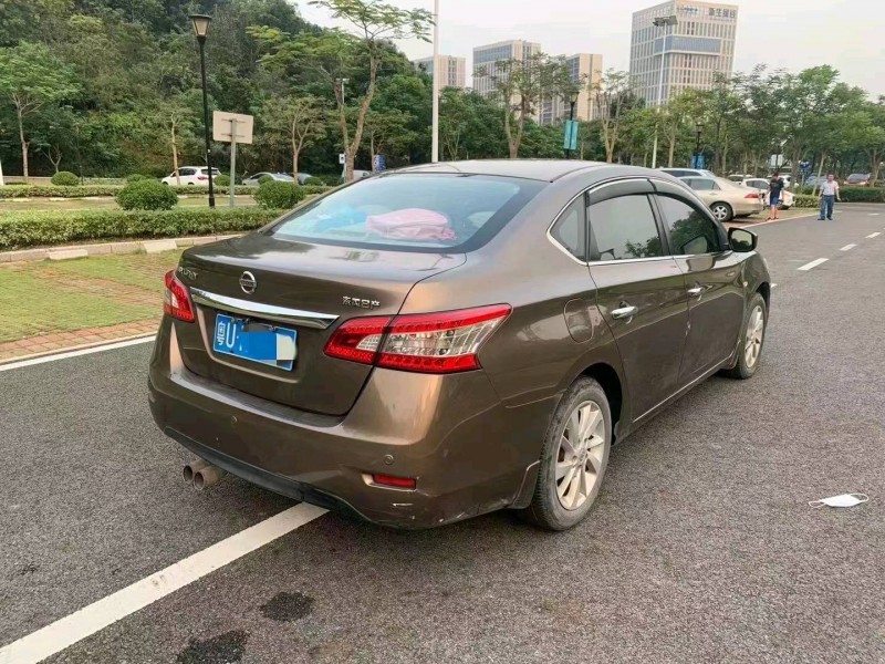廣州13年日產軒逸8