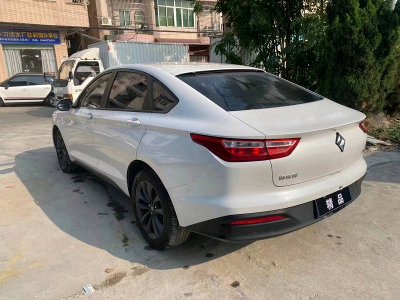 廣州20年寶駿RC67