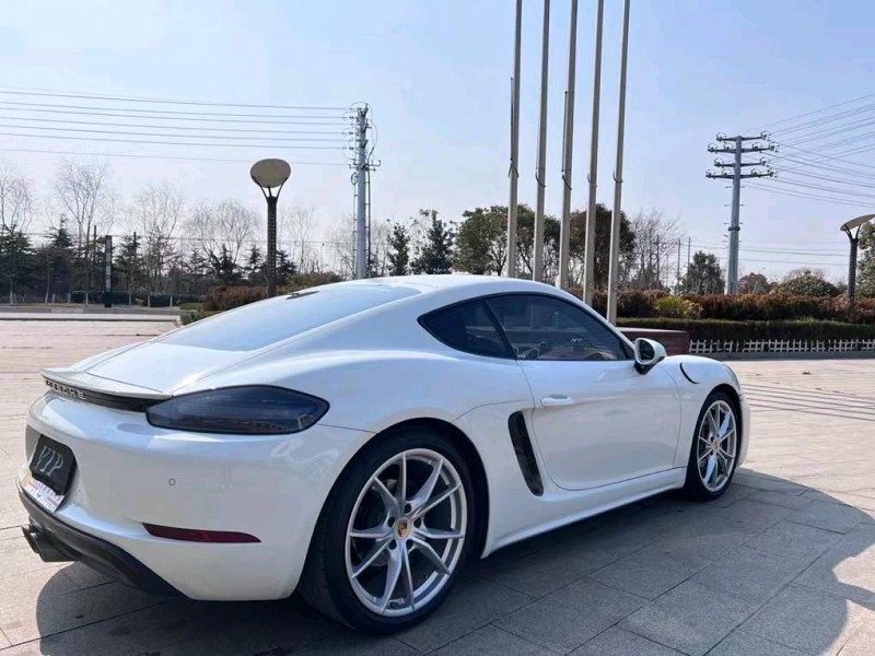 鹽城18年保時捷7187