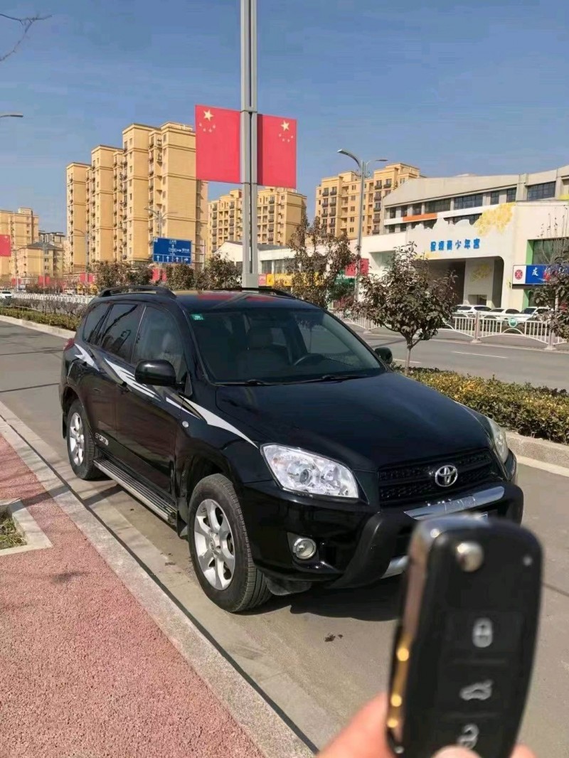 煙臺13年豐田RAV4榮放3