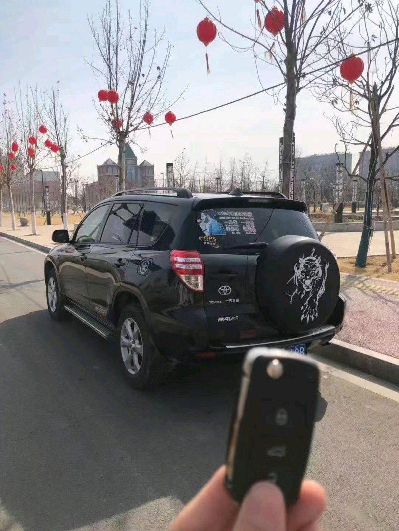 煙臺13年豐田RAV4榮放7