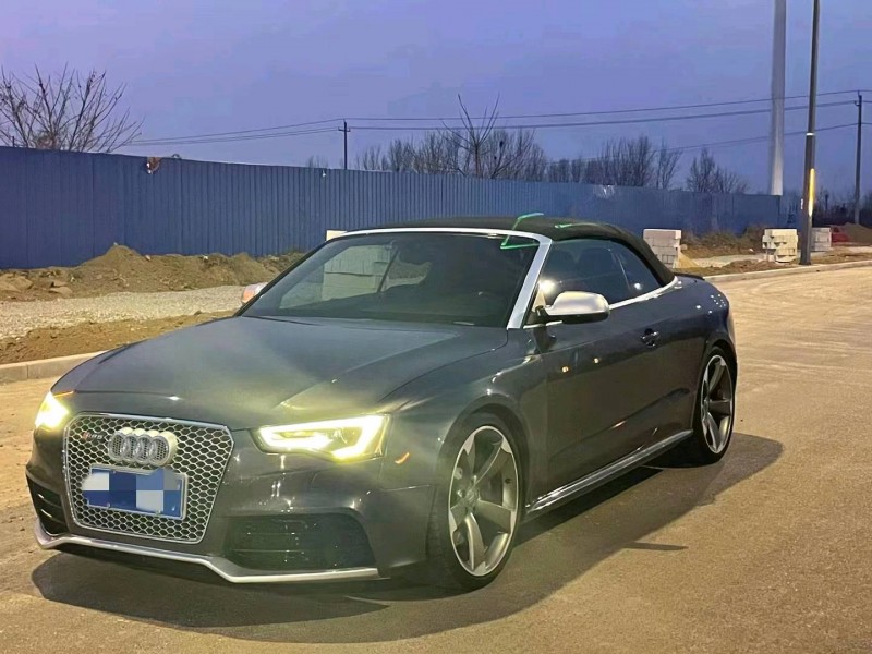 北京14年奥迪RS52