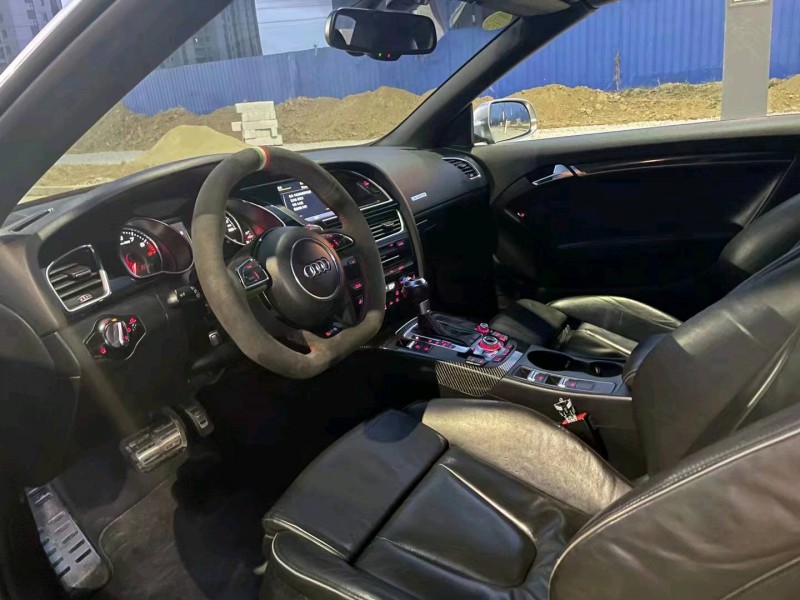 北京14年奥迪RS54