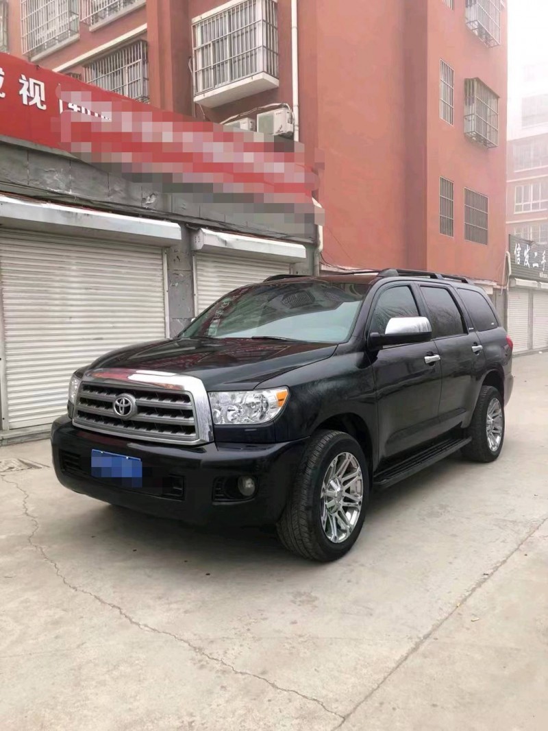 北京11年丰田红杉2