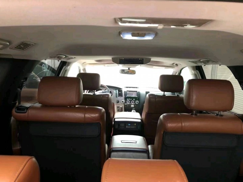 北京11年丰田红杉6