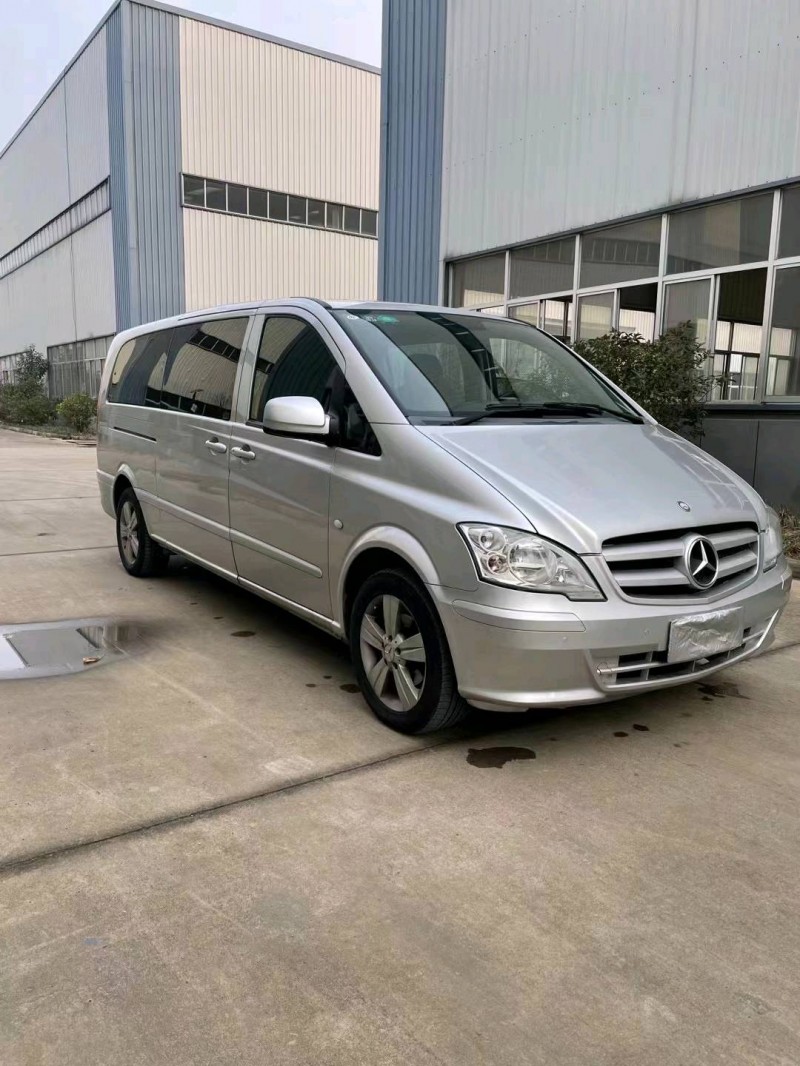 徐州12年奔驰威霆2