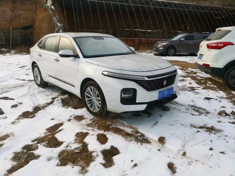 承德22年寶駿RC52