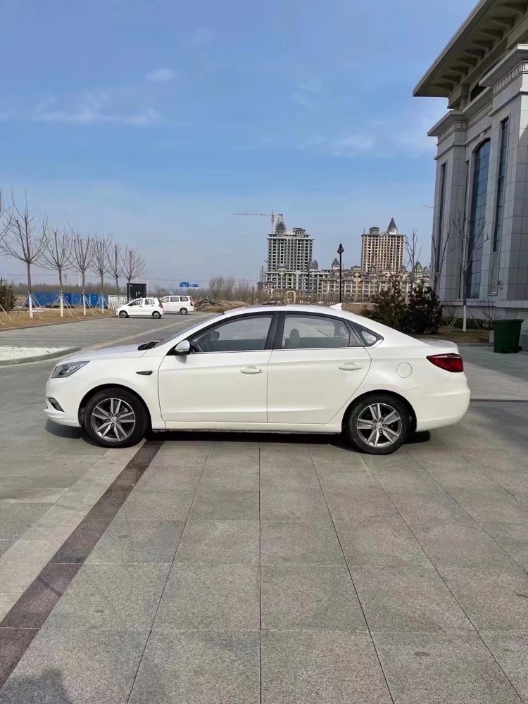 滄州16年長安汽車逸動4
