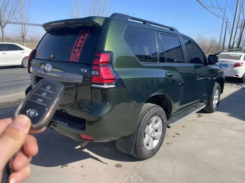 北京14年丰田普拉多7