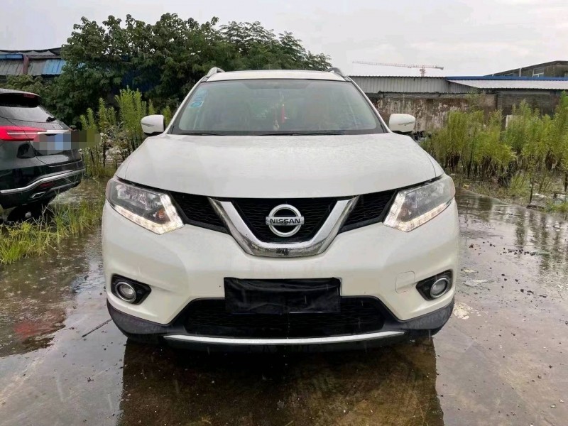 金華17年日產奇駿1