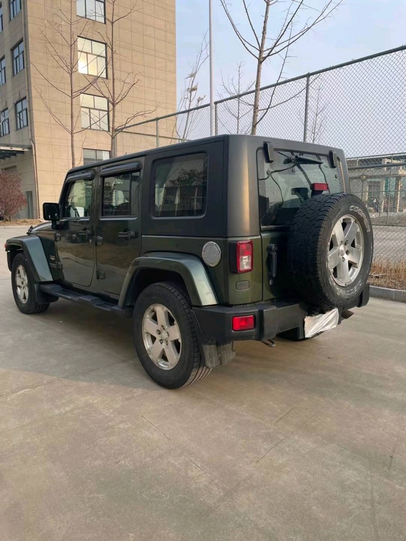 徐州09年Jeep牧馬人5