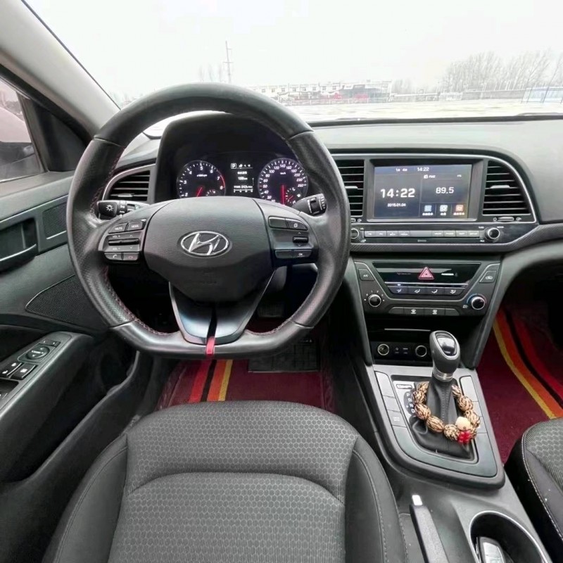 北京18年现代领动8