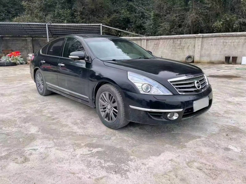 荊門12年日產天籟3