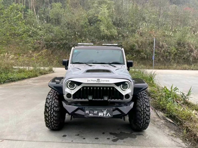 欽州11年Jeep牧馬人1