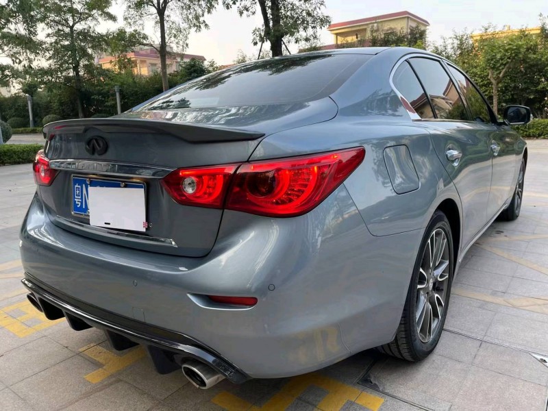 中山17年英菲尼迪Q50L6