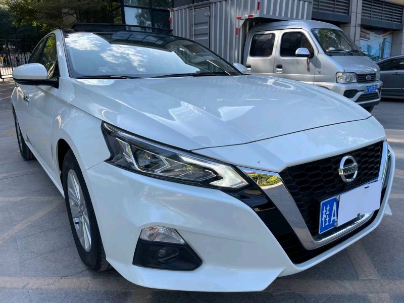 中山20年日產天籟4
