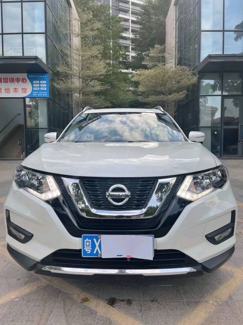 中山17年日產奇駿1